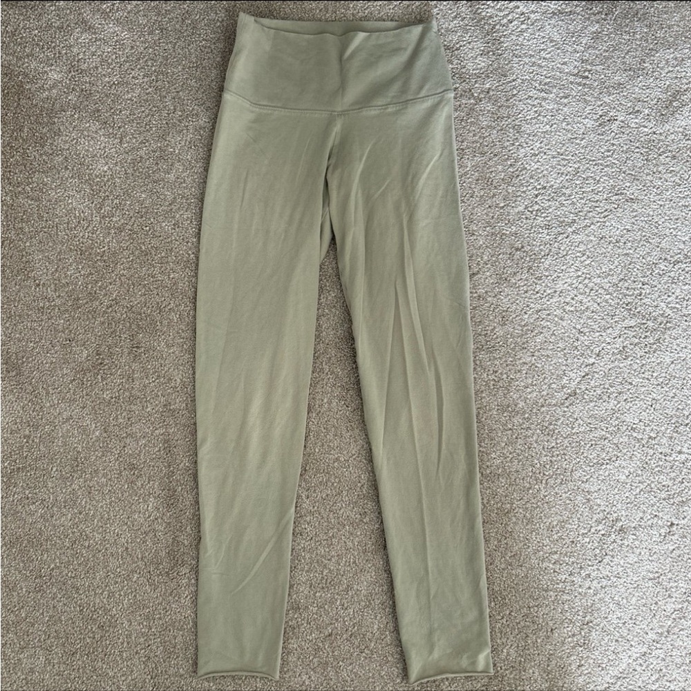 Aritzia TNA cotton leggings small